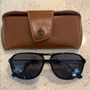 Penguin Aviator plastic frame black